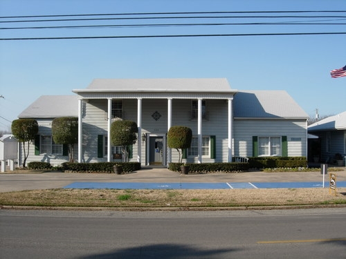 Primary Photo Of 407 W Main St, Whitesboro Office Residential For Lease