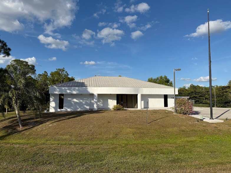Primary Photo Of 3205 Beck Blvd, Naples Office For Sale