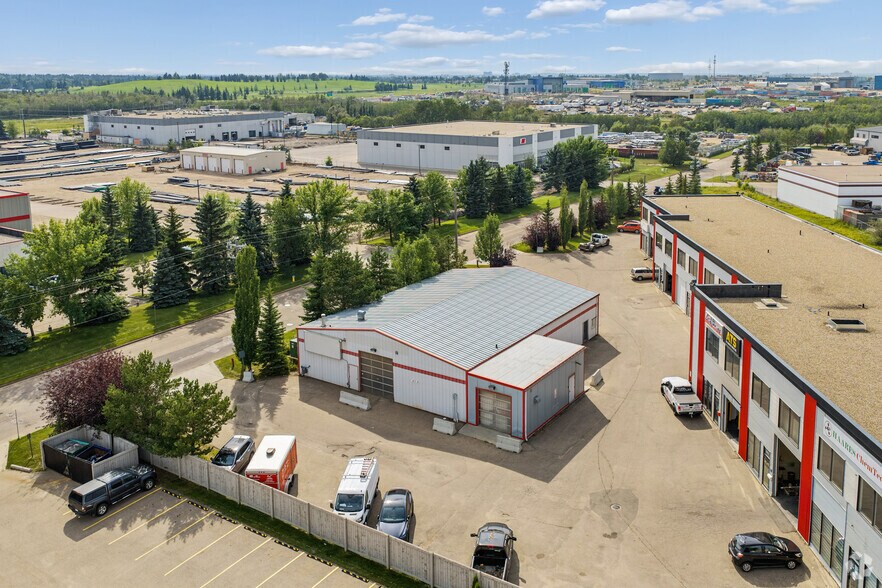 More Photos Of 5550 53rd Ave NW, Edmonton Manufacturing For Sale