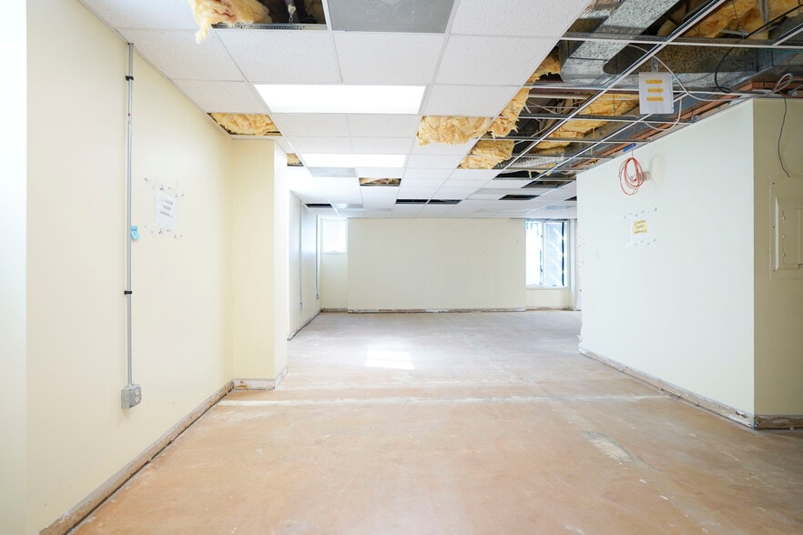 More Photos Of 102 Elden St, Herndon Medical For Sale