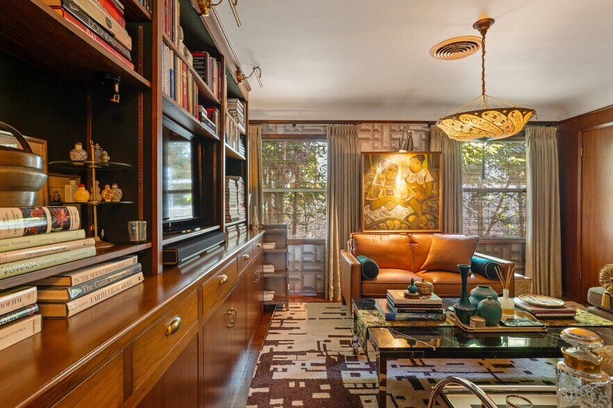 More Photos Of 367 N Orange Dr, Los Angeles Apartments For Sale