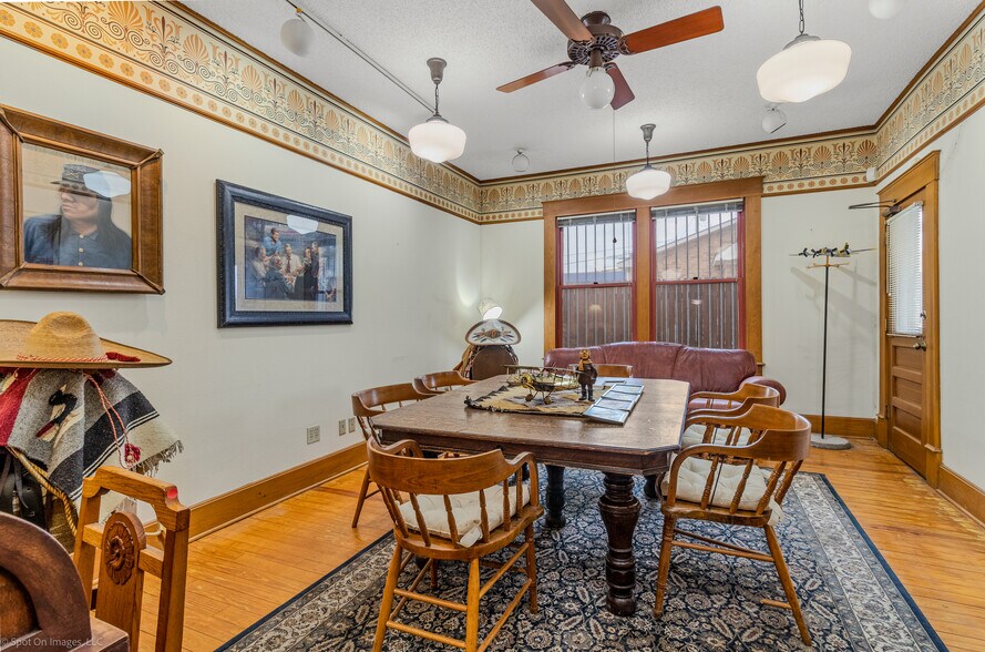 More Photos Of 204 W Central Ave, Fort Worth Office Residential For Sale