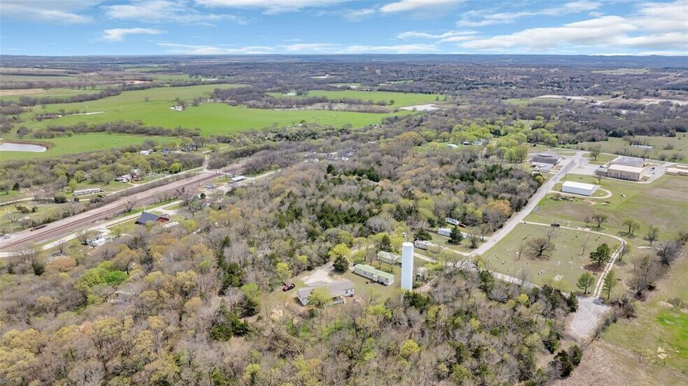 More Photos Of Berwyn Lane, Ardmore Specialty For Sale