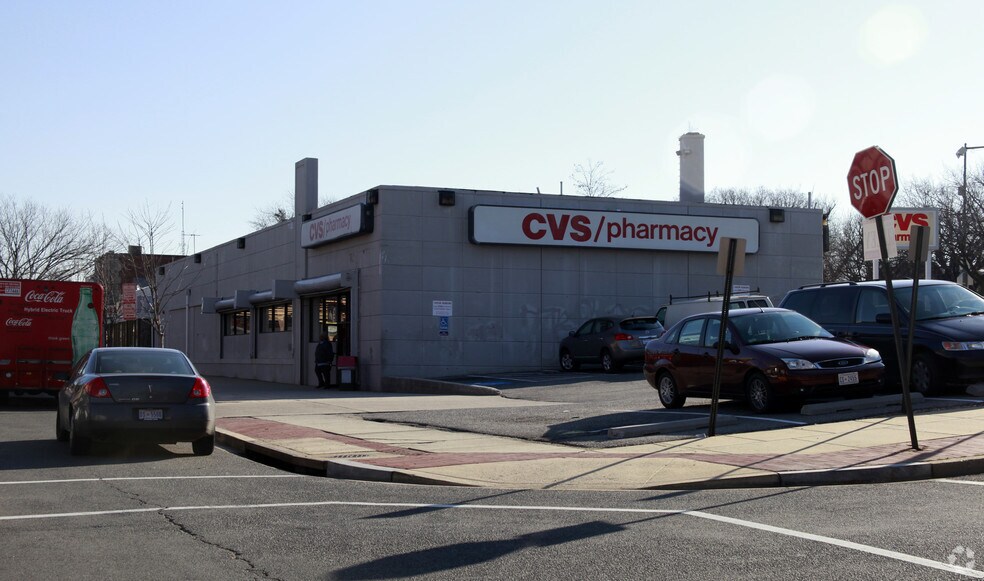 More Photos Of 128 Kennedy St NW, Washington Drugstore For Lease