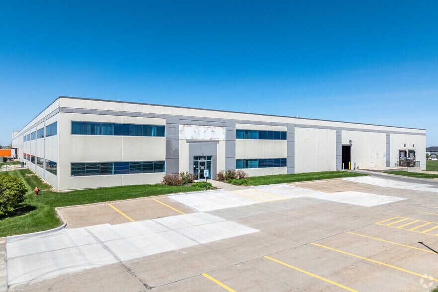Primary Photo Of 250 NW 10th St, Waukee Warehouse For Sale