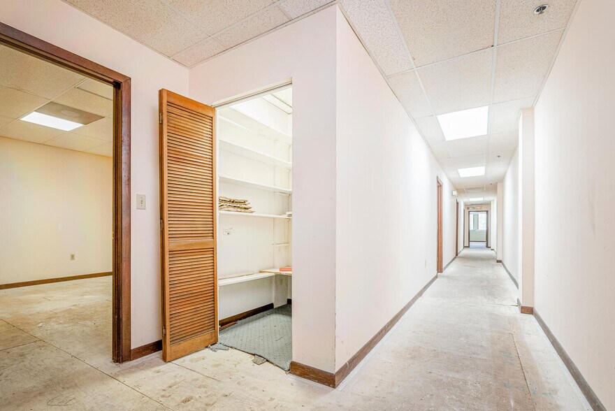 More Photos Of 7131 NW 26th Ave, Miami Warehouse For Sale