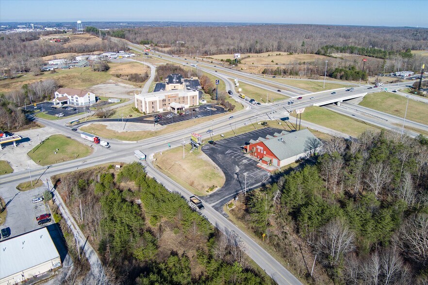 More Photos Of 78 Chestnut Hill Rd, Crossville Freestanding For Sale