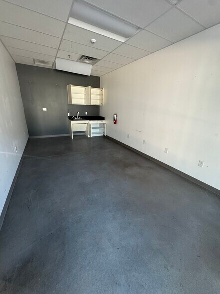 More Photos Of 2500 S Hwy 183, Austin Light Distribution For Lease