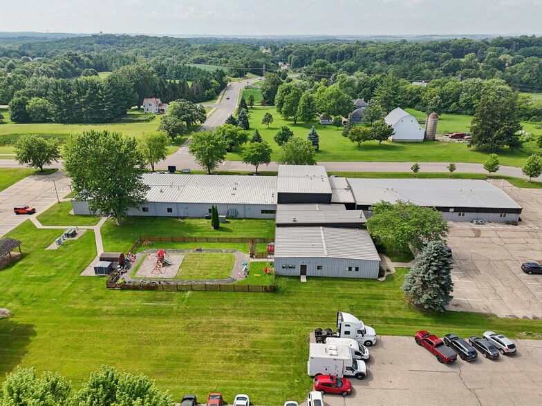 More Photos Of 1001 Arboretum Dr, Waunakee Flex For Lease