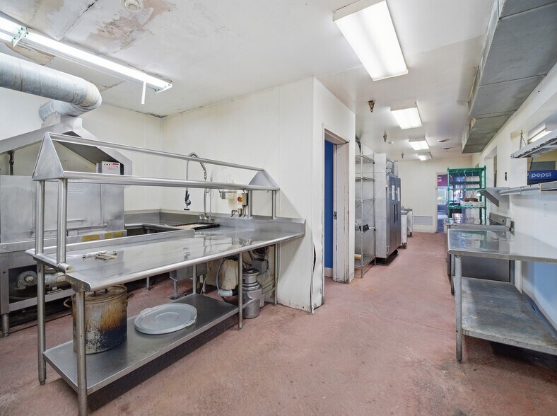 More Photos Of 188 S Erie St, Mayville Restaurant For Sale
