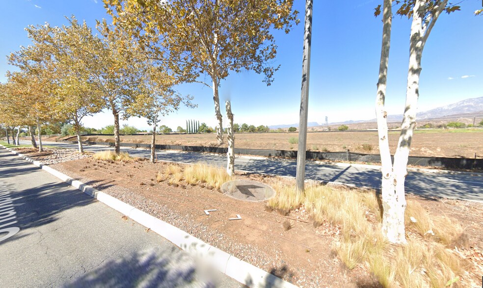 More Photos Of 7.00 ACRES IN LOT 1 MB 455/094 TR 36955, Calimesa Land For Sale