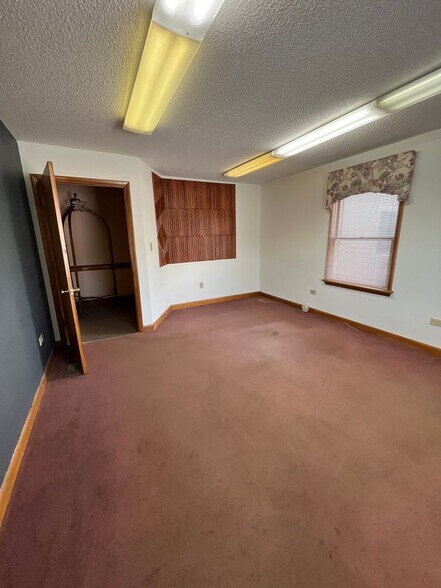 More Photos Of 934 W Kitty Hawk Rd, Kitty Hawk Office For Lease