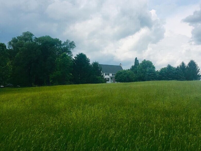 More Photos Of 319 Bryson Neal rd, Hico Land For Lease