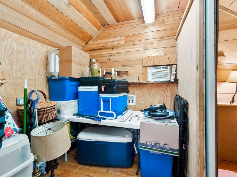 More Photos Of 58 Gunter Town Rd., Marshall Self Storage For Sale