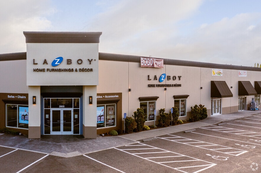 More Photos Of 17960-18200 NW Evergreen Pky, Beaverton Unknown For Lease