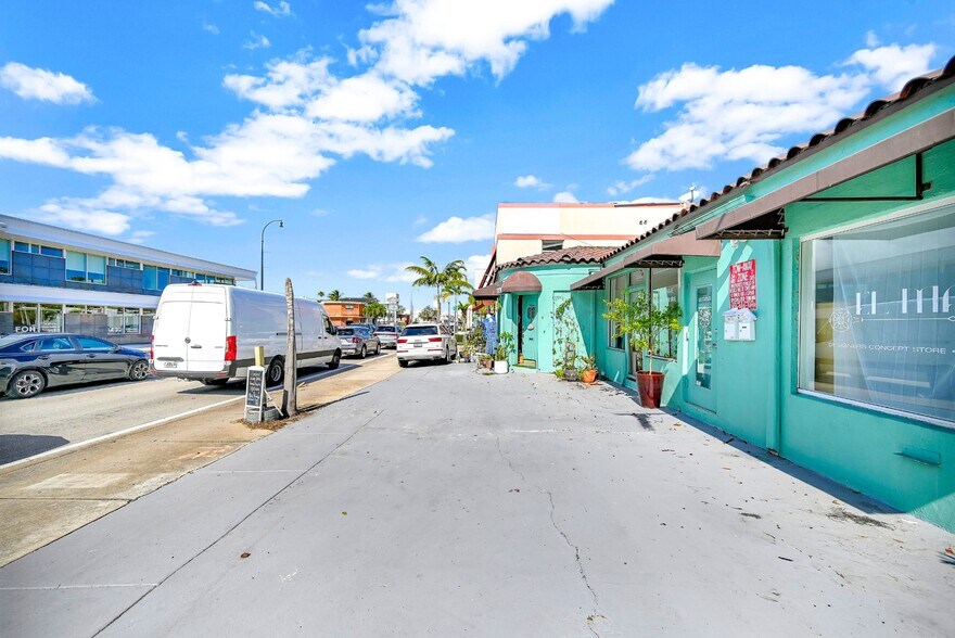 More Photos Of 7613-7617 Biscayne Blvd, Miami Storefront Retail Office For Sale