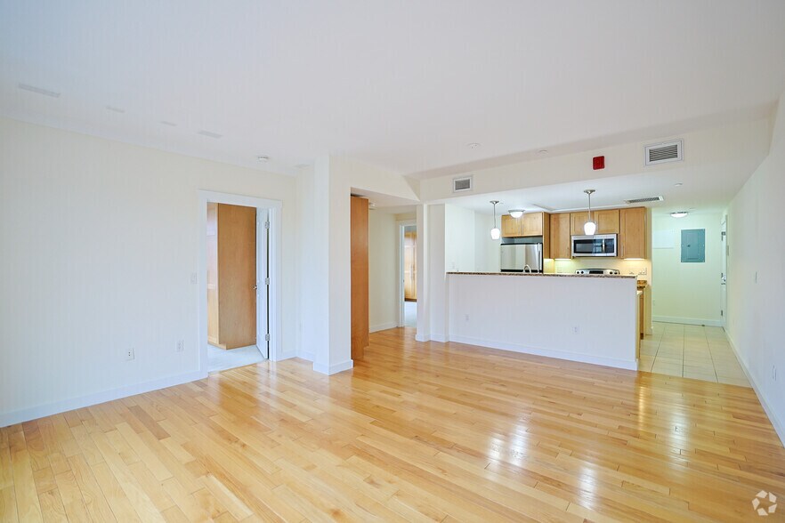 More Photos Of 87 New St, Cambridge Apartments For Sale