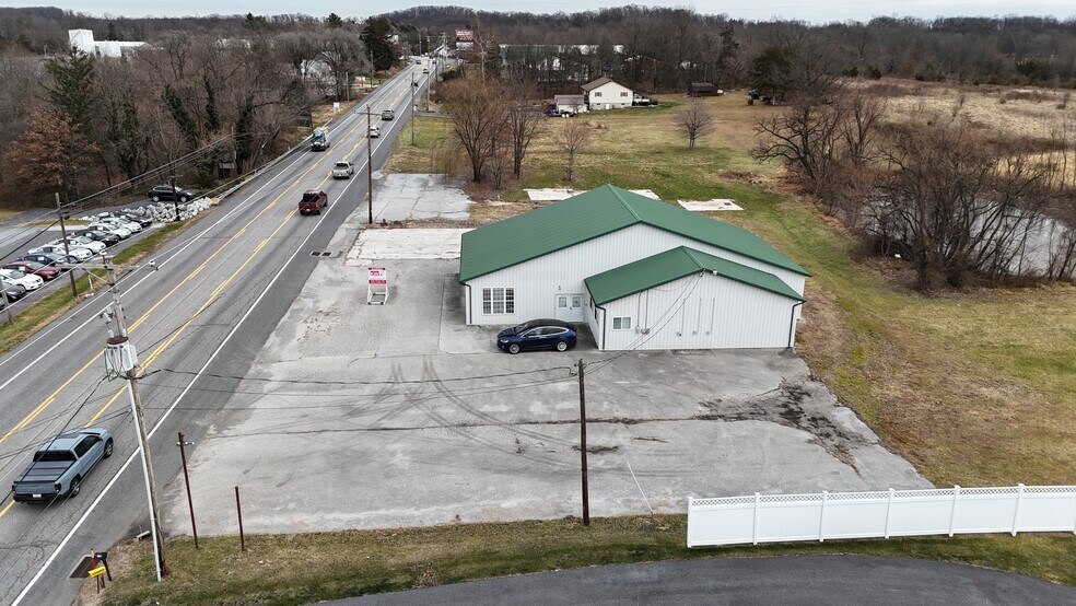 More Photos Of 1789 York Rd, Gettysburg Light Distribution For Lease