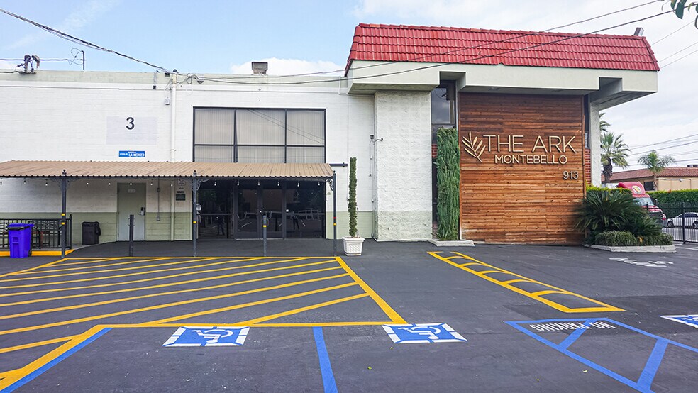 More Photos Of 911-913 S Maple Ave, Montebello Warehouse For Sale