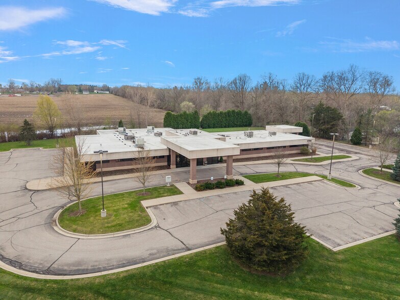 More Photos Of 1794 N Lapeer Rd, Lapeer Medical For Sale