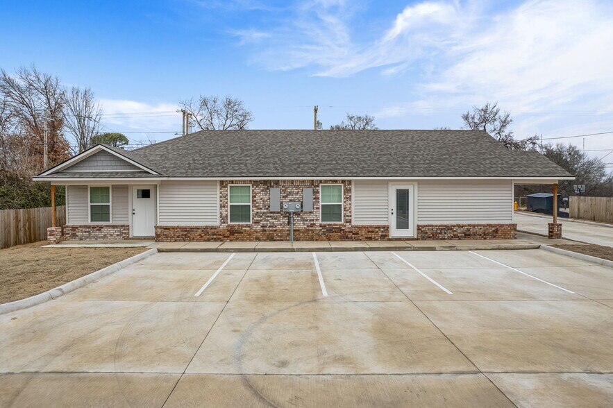 Primary Photo Of 5600 Spradling Ave, Fort Smith Multifamily For Sale