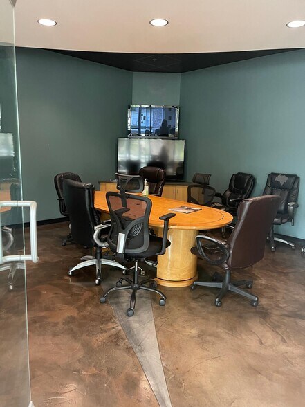 More Photos Of 14271 Fern Ave, Chino Warehouse For Lease