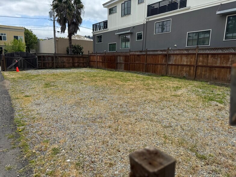 More Photos Of 19-21 Ross Ave, San Anselmo Office Residential For Lease