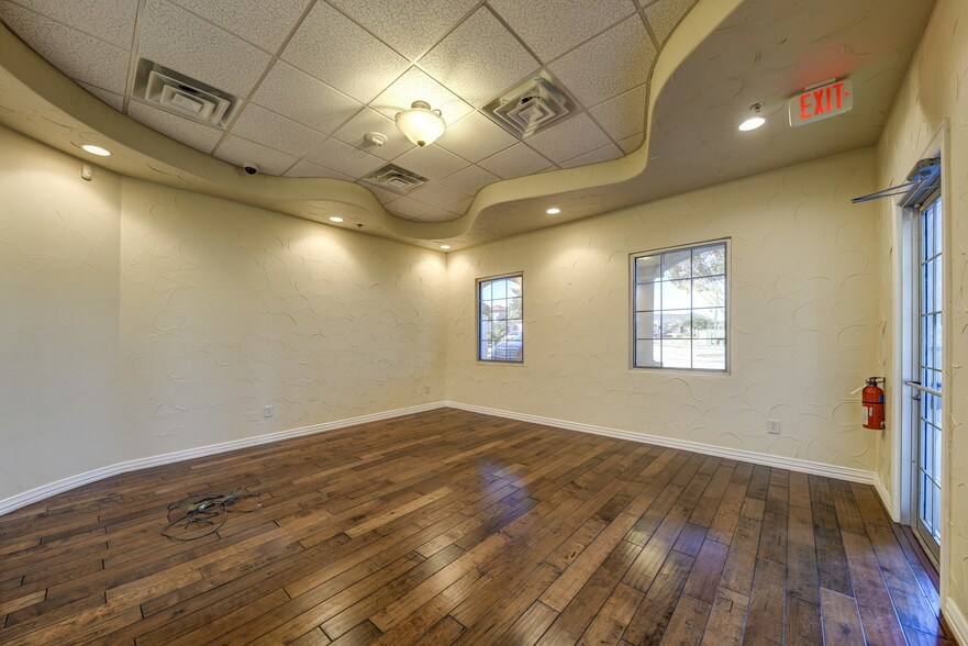 More Photos Of 1001 Long Prairie Rd, Flower Mound Medical For Sale