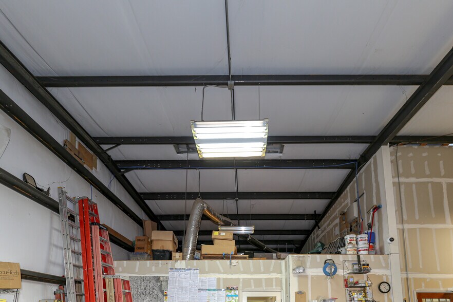 More Photos Of 128 Heron Way, Merced Light Manufacturing For Lease