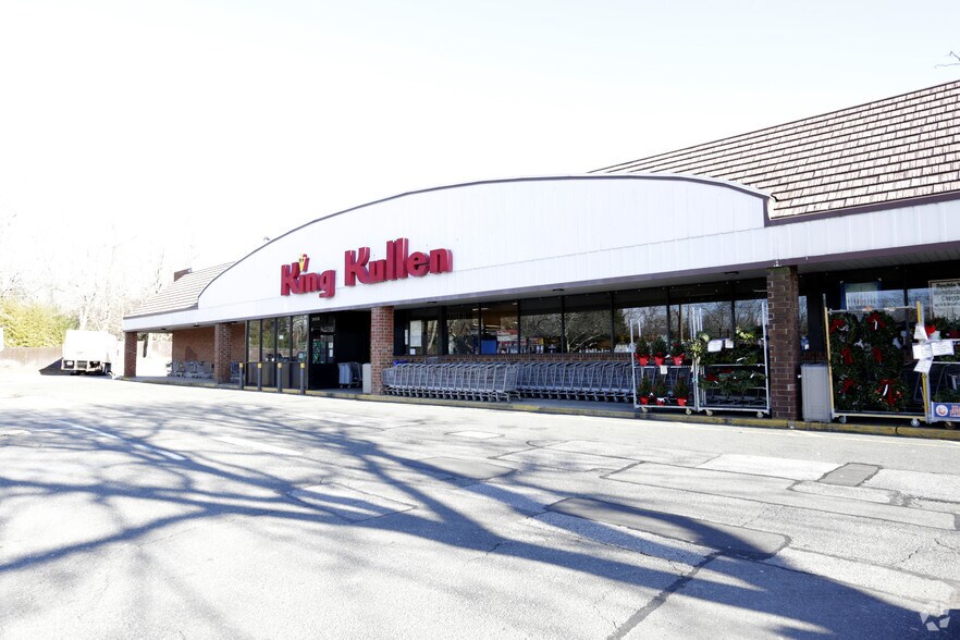 More Photos Of 5-25 Eastport Manor Rd, Eastport Unknown For Lease