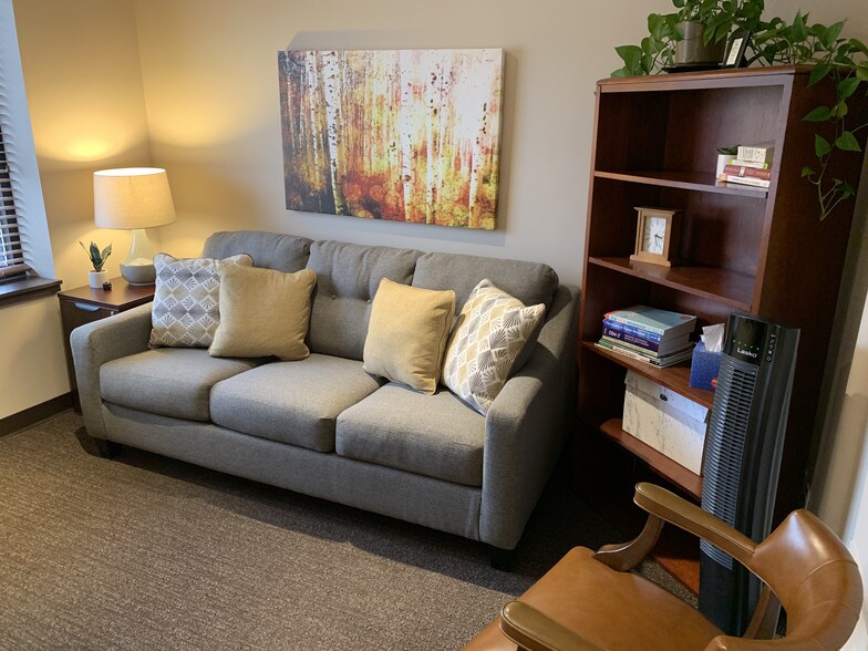 More Photos Of 150 W 1st St, New Richmond Office Residential For Lease