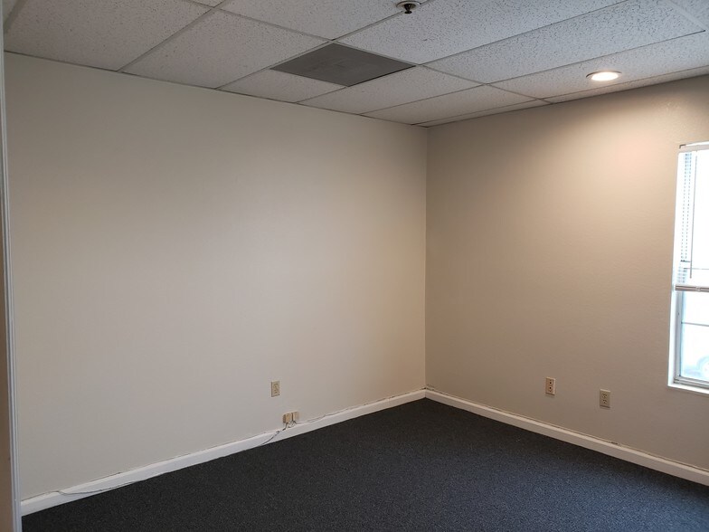 More Photos Of 1090 Adams St, Benicia Loft Creative Space For Lease