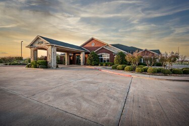 More Photos Of 4920 SW Lee Blvd, Lawton Medical For Sale