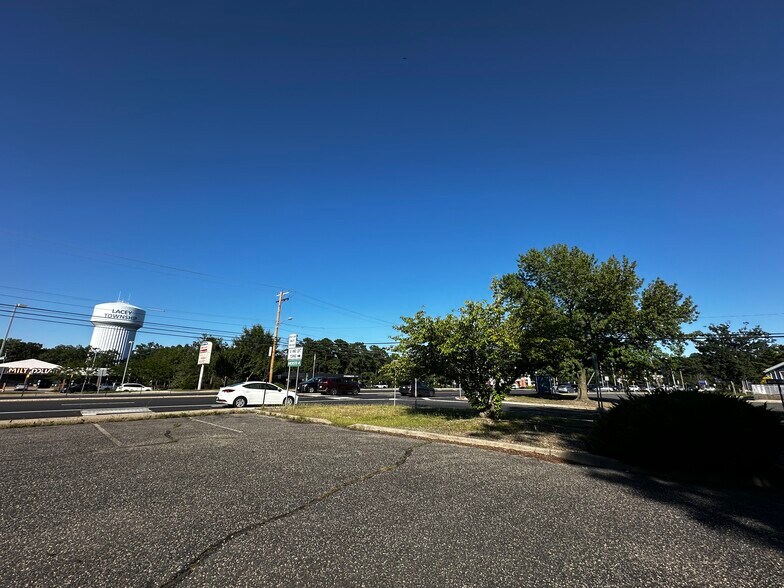 More Photos Of 801 Lacey Rd, Forked River Office For Sale