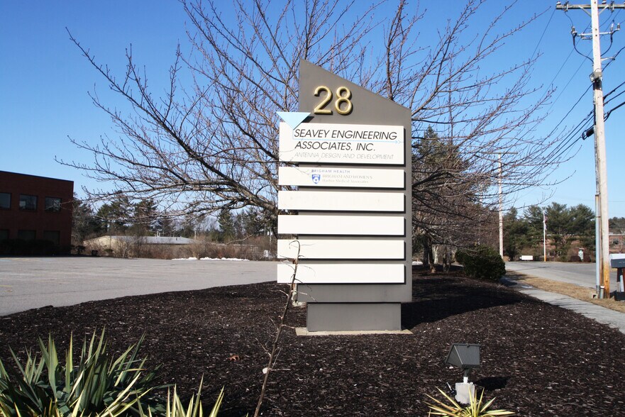 More Photos Of 28 Riverside Dr, Pembroke Research And Development For Lease
