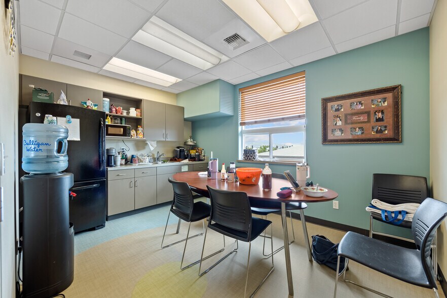 More Photos Of 9521 Sandifur Pky, Pasco Medical For Lease