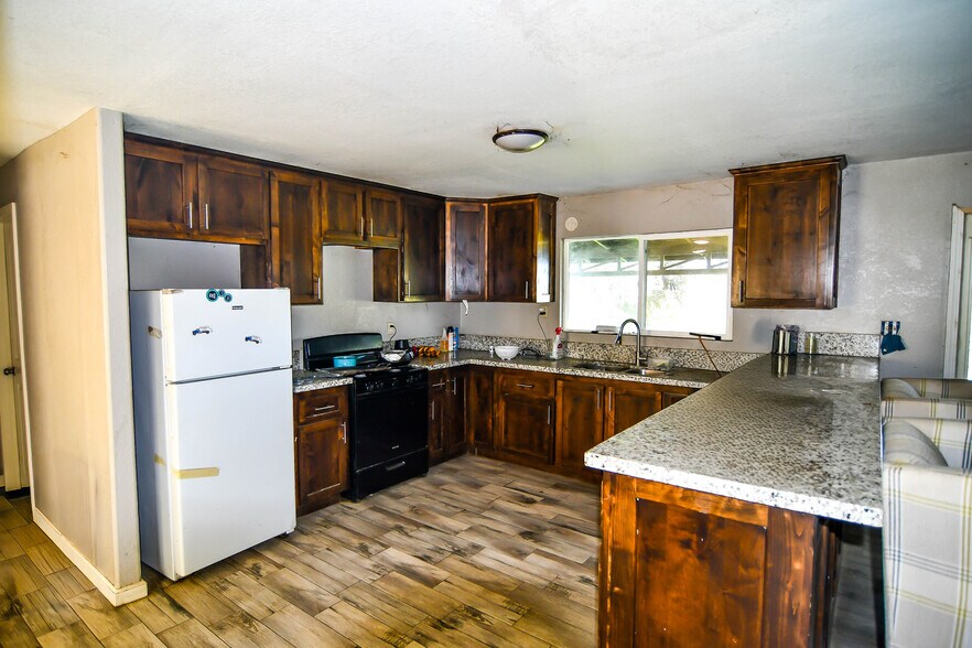 More Photos Of 11675 Avenue 24, Delano Land For Sale