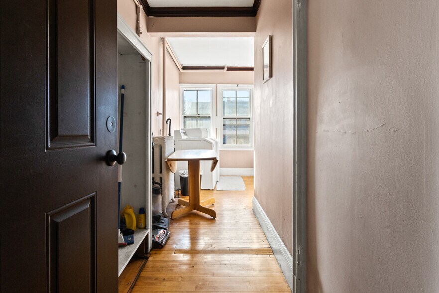 More Photos Of 743 Congress St, Portland Storefront Retail Office For Sale