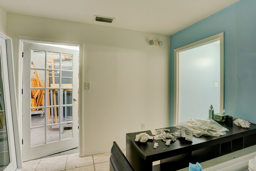 2205 W 80th St, Hialeah, FL 33016 Warehouse For Sale