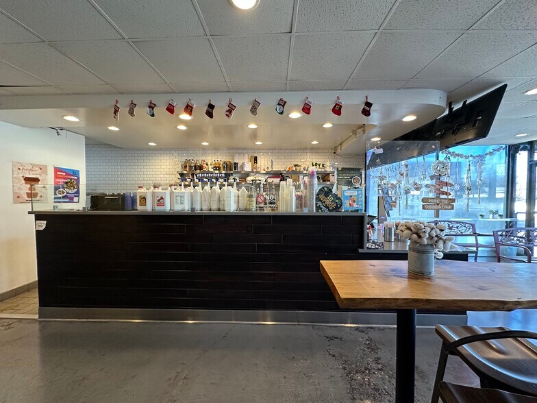 More Photos Of 2520-2540 S Azusa Ave, West Covina Storefront For Lease