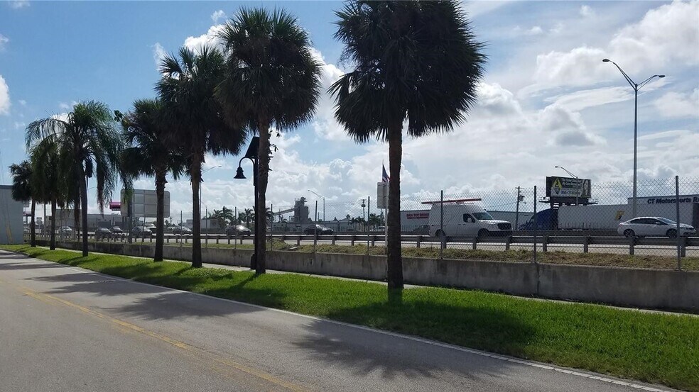 More Photos Of 470 Ansin Blvd, Hallandale Beach Warehouse For Lease