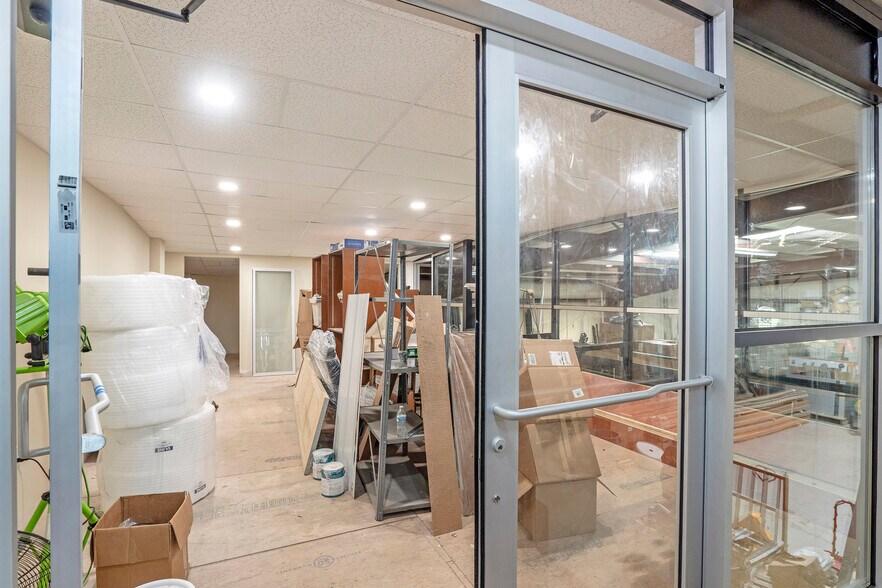 More Photos Of 3795 Evans Rd, Cumming Warehouse For Lease