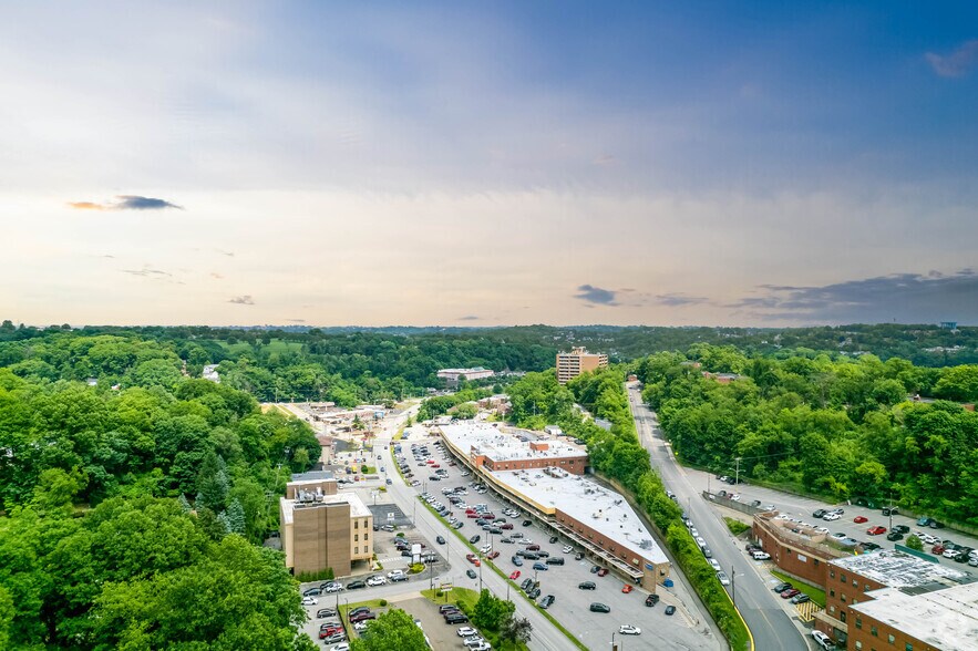 More Photos Of 300 Mt Lebanon Blvd, Pittsburgh Unknown For Lease