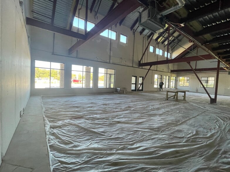 More Photos Of 2220 Sam Rayburn Hwy, Melissa Medical For Lease