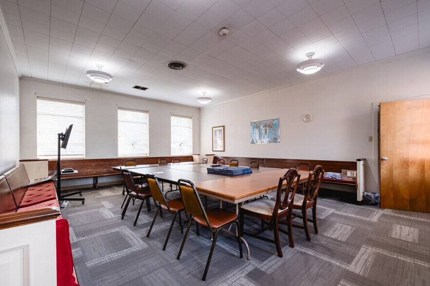 More Photos Of 4401 Woodlawn Dr, Little Rock Religious Facility For Sale