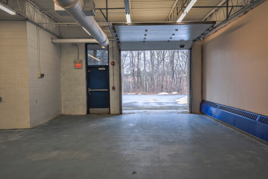 More Photos Of 58A Main St, Bolton Industrial For Lease