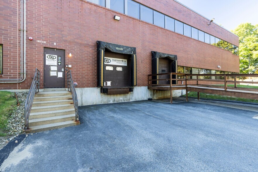 More Photos Of 6 Riverside Dr, Andover Research And Development For Lease