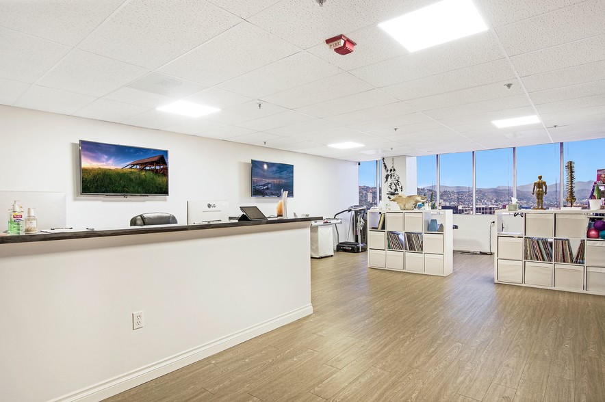 More Photos Of 2080 Century Park E, Los Angeles Medical For Lease