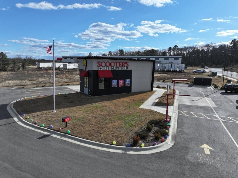 Primary Photo Of 6600 Corporate Dr, North Little Rock Fast Food For Lease