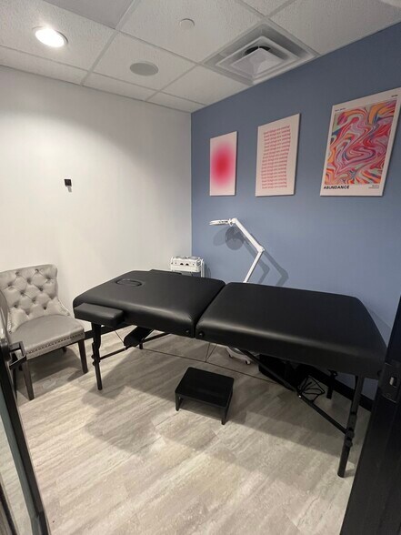 More Photos Of 5823 Prosperity Crossing, Charlotte General Retail For Lease